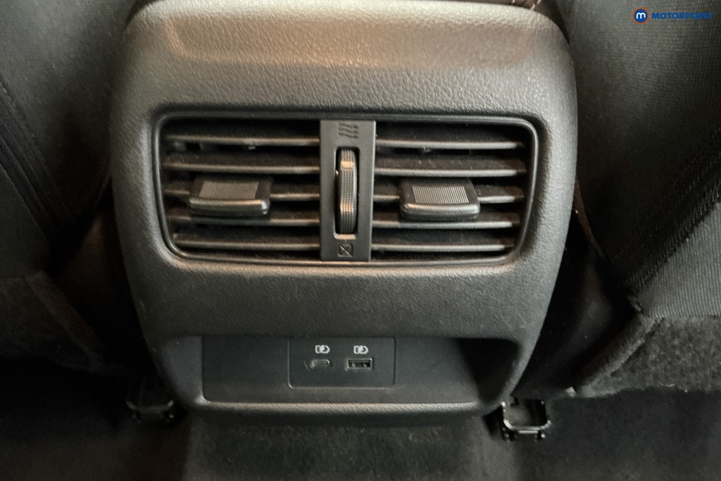 Nissan Qashqai N-Connecta Manual Petrol SUV - Stock Number (1586227) - 10th supplementary image