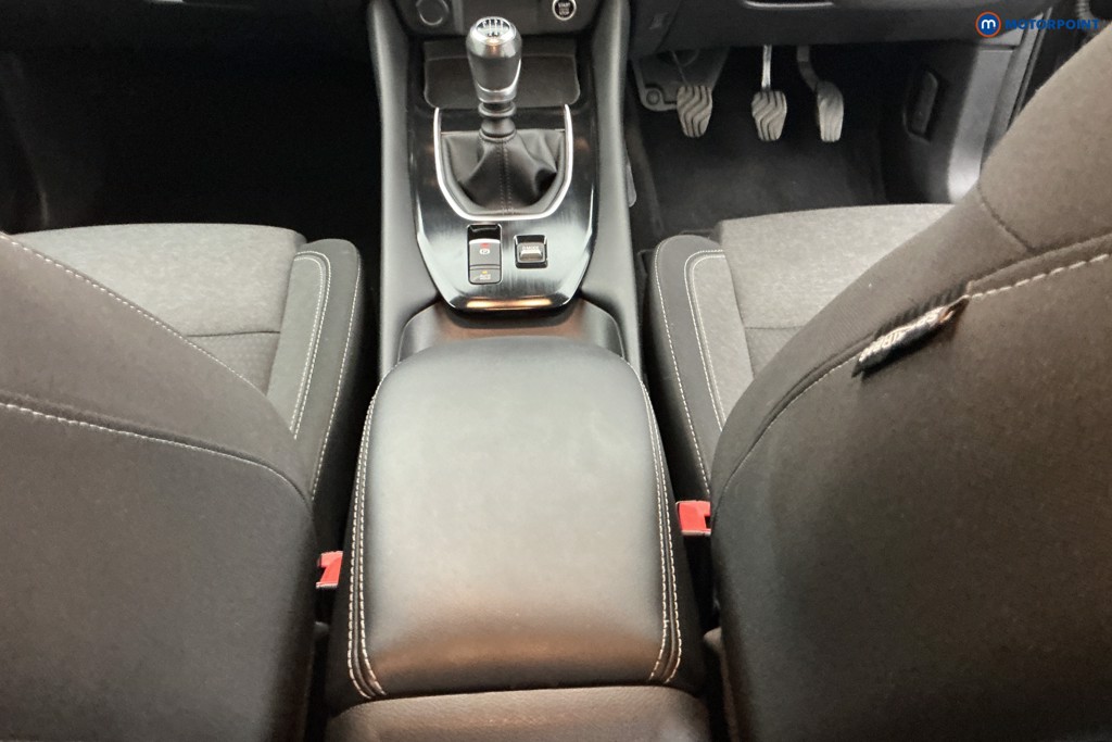 Nissan Qashqai N-Connecta Manual Petrol SUV - Stock Number (1586227) - 11th supplementary image