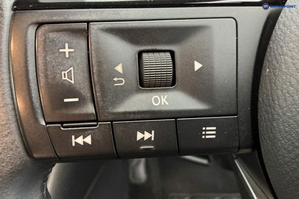 Nissan Qashqai N-Connecta Manual Petrol SUV - Stock Number (1586227) - 19th supplementary image