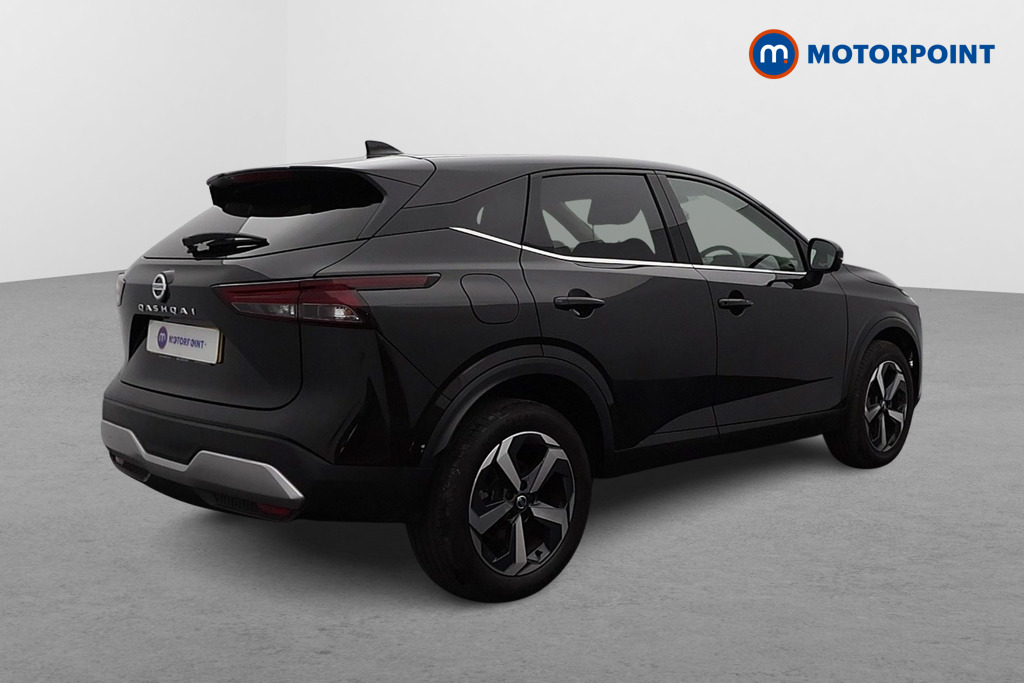 Nissan Qashqai N-Connecta Manual Petrol SUV - Stock Number (1586227) - Drivers side rear corner