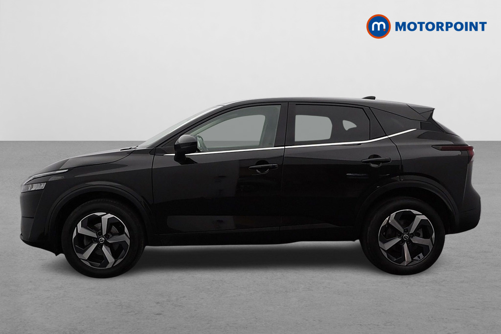 Nissan Qashqai N-Connecta Manual Petrol SUV - Stock Number (1586227) - Passenger side