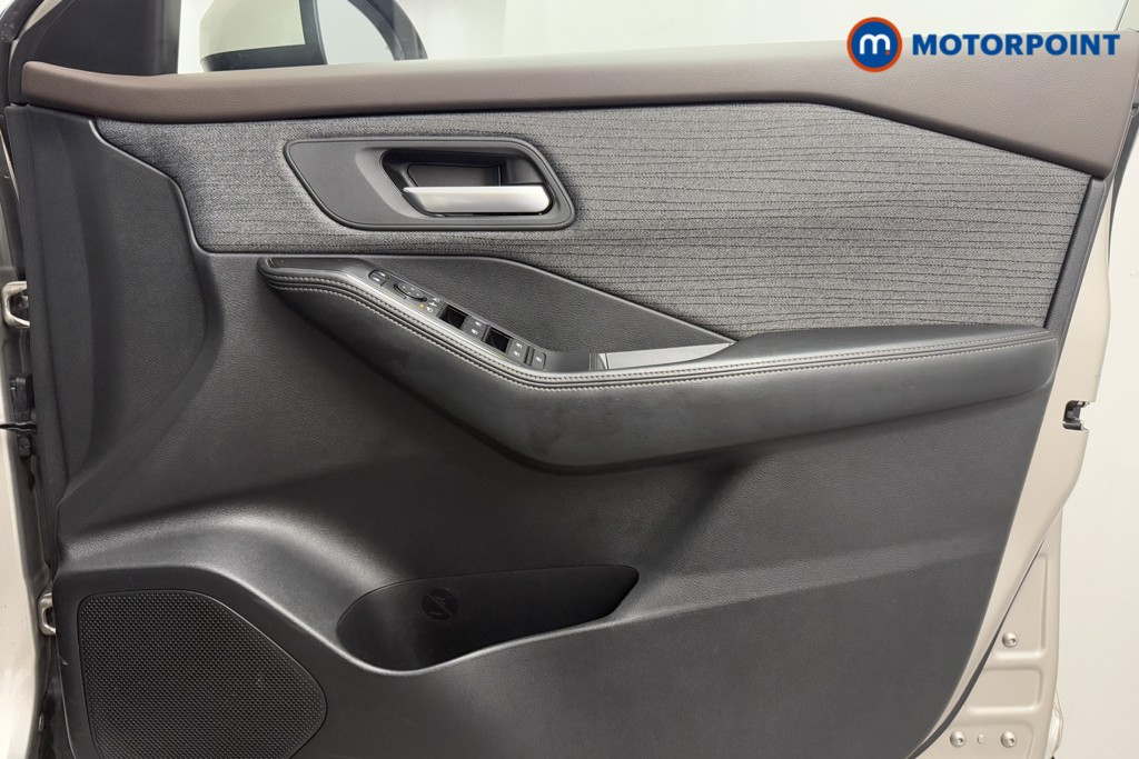 Nissan X-Trail N-Connecta Automatic Petrol-Electric Hybrid SUV - Stock Number (1586279) - 17th supplementary image