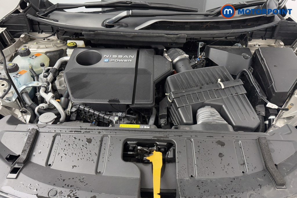 Nissan X-Trail N-Connecta Automatic Petrol-Electric Hybrid SUV - Stock Number (1586279) - 29th supplementary image