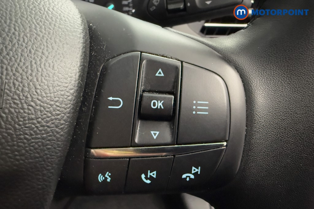 Ford Focus Titanium Manual Petrol Hatchback - Stock Number (1586354) - 5th supplementary image