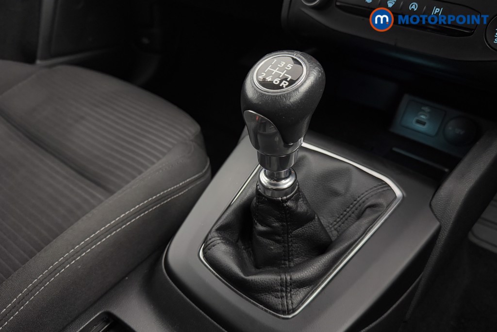 Ford Focus Titanium Manual Petrol Hatchback - Stock Number (1586354) - 15th supplementary image