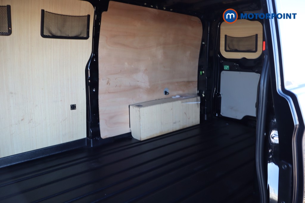 Ford Transit Custom Limited Manual Diesel Panel Van - Stock Number (1586374) - 12th supplementary image