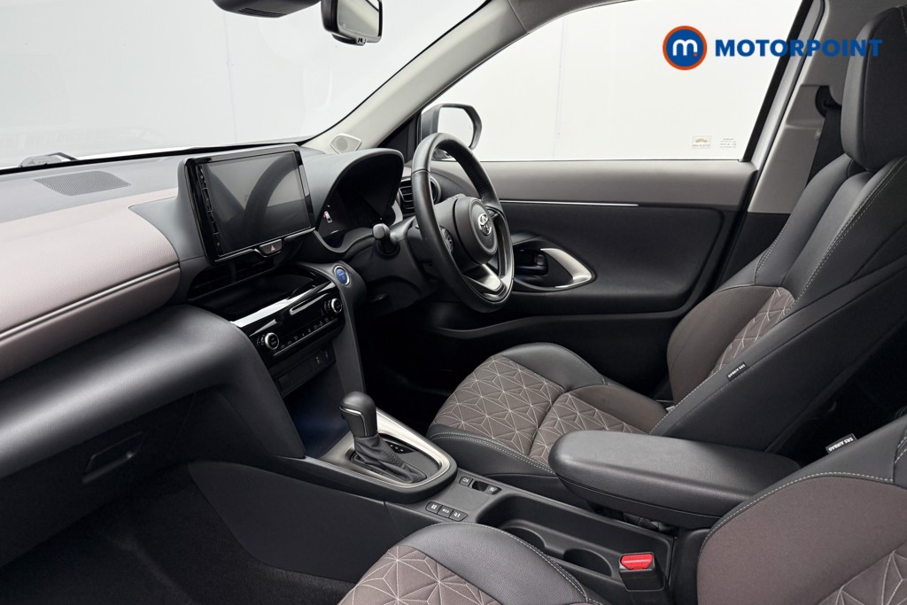 Toyota Yaris Cross Excel Automatic Petrol-Electric Hybrid Estate - Stock Number (1586561) - 3rd supplementary image
