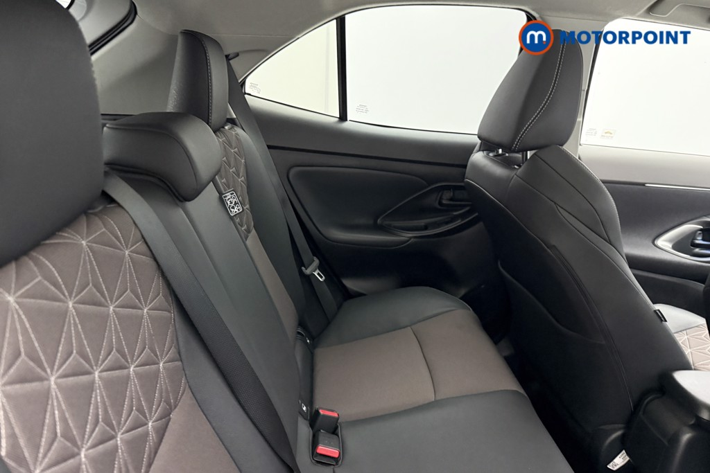 Toyota Yaris Cross Excel Automatic Petrol-Electric Hybrid Estate - Stock Number (1586561) - 11th supplementary image