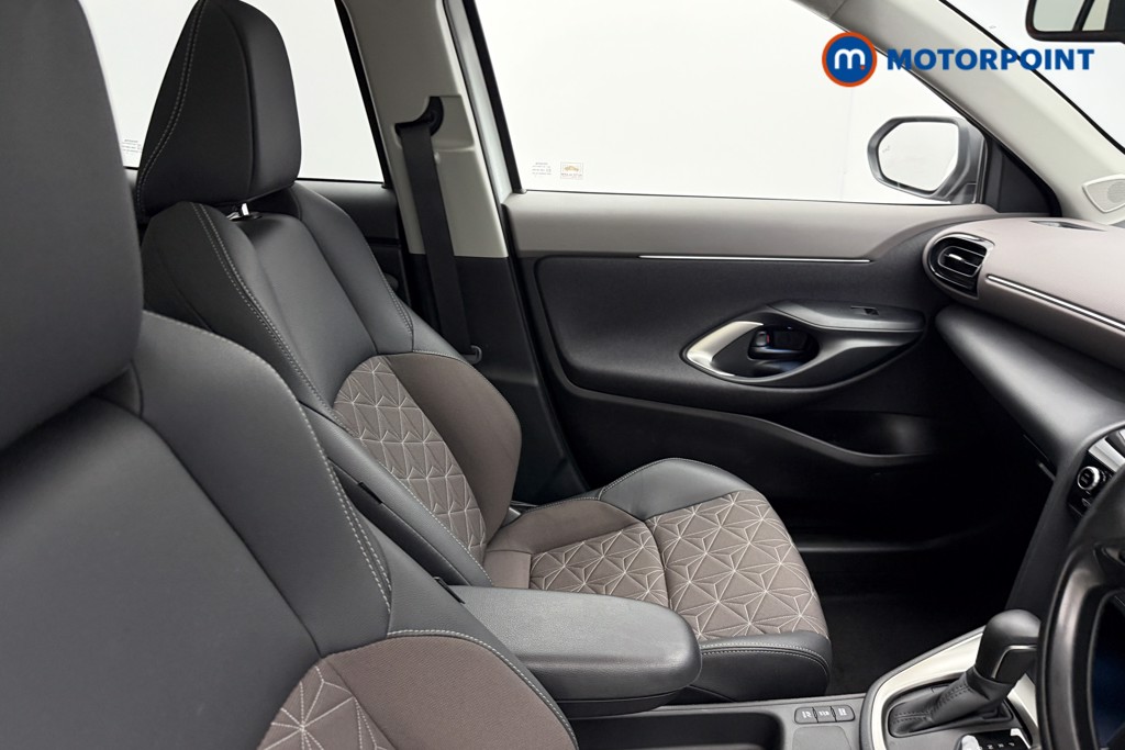 Toyota Yaris Cross Excel Automatic Petrol-Electric Hybrid Estate - Stock Number (1586561) - 15th supplementary image