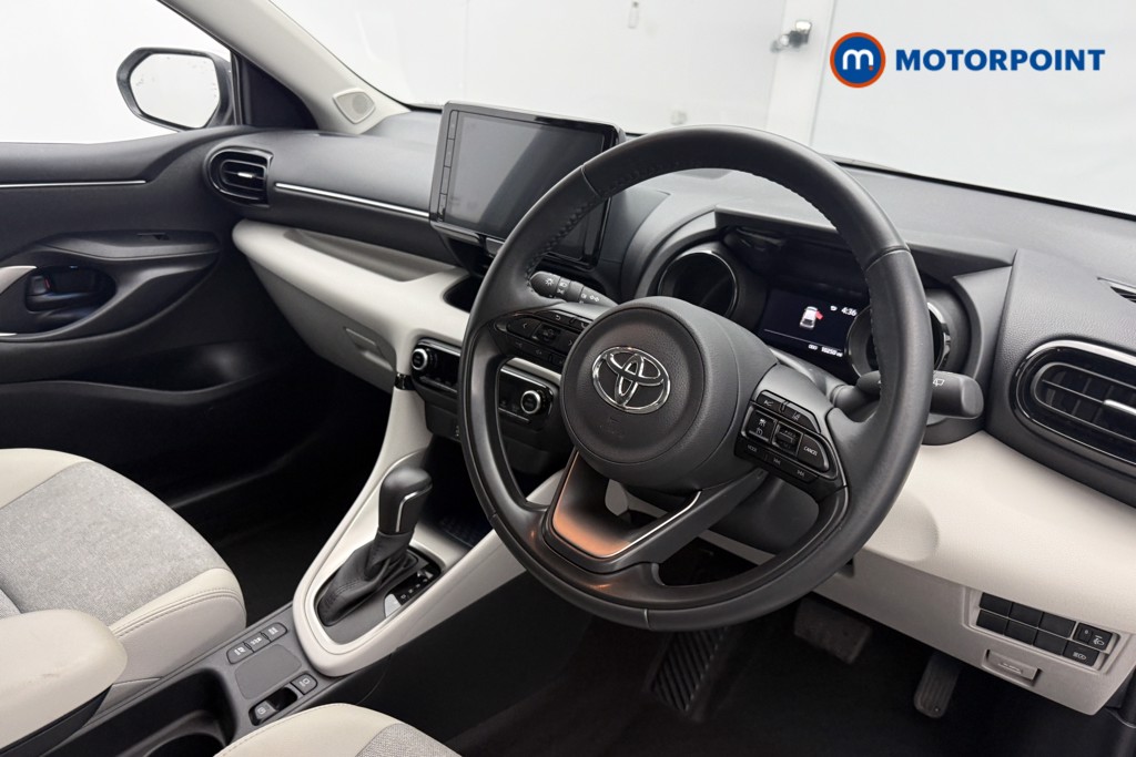 Toyota Yaris Excel Automatic Petrol-Electric Hybrid Hatchback - Stock Number (1586568) - 13th supplementary image