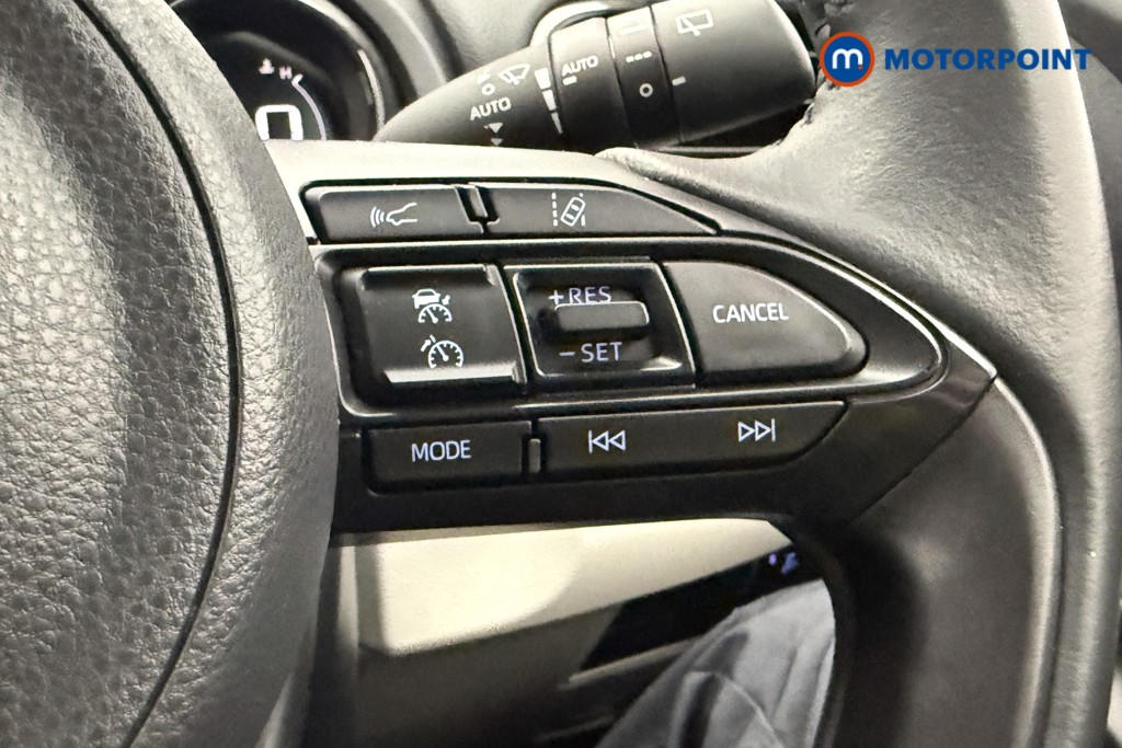 Toyota Yaris Excel Automatic Petrol-Electric Hybrid Hatchback - Stock Number (1586568) - 22nd supplementary image