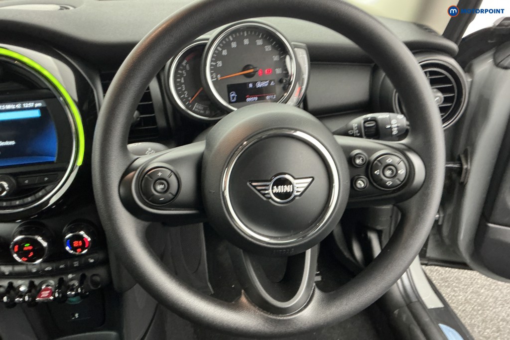 Mini Hatchback One Classic Manual Petrol Hatchback - Stock Number (1586694) - 6th supplementary image