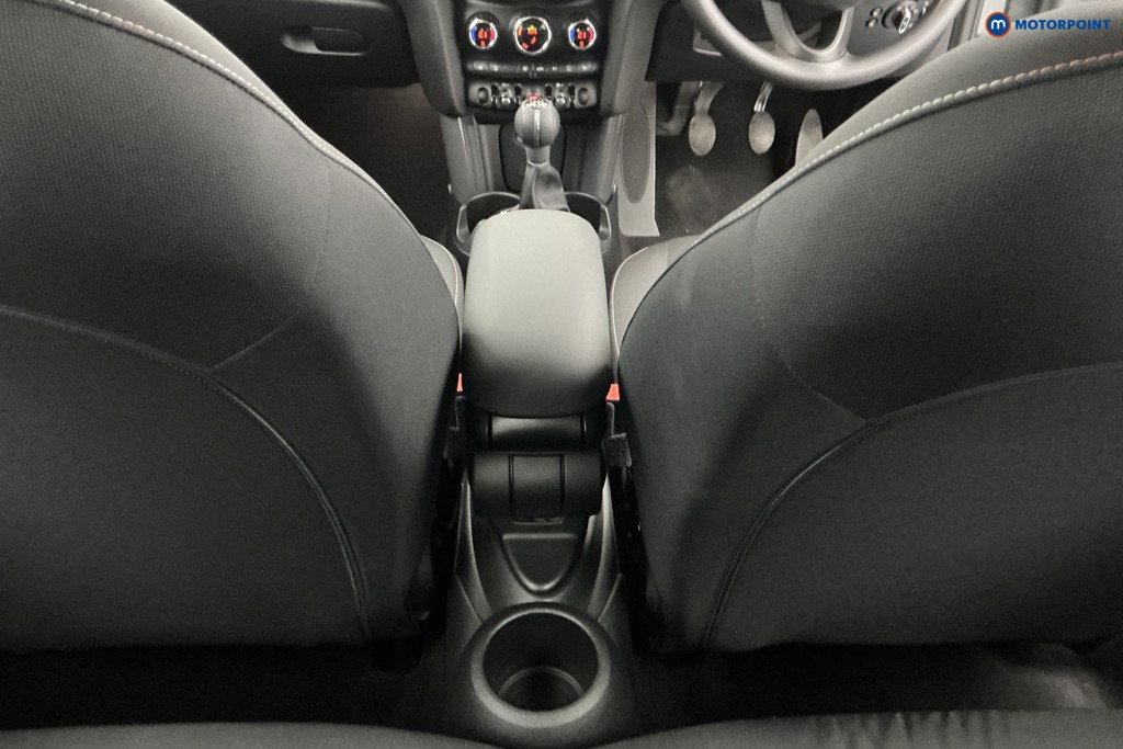 Mini Hatchback One Classic Manual Petrol Hatchback - Stock Number (1586694) - 10th supplementary image