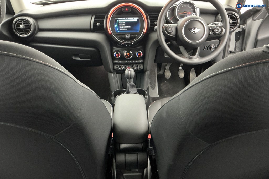 Mini Hatchback One Classic Manual Petrol Hatchback - Stock Number (1586694) - 11th supplementary image