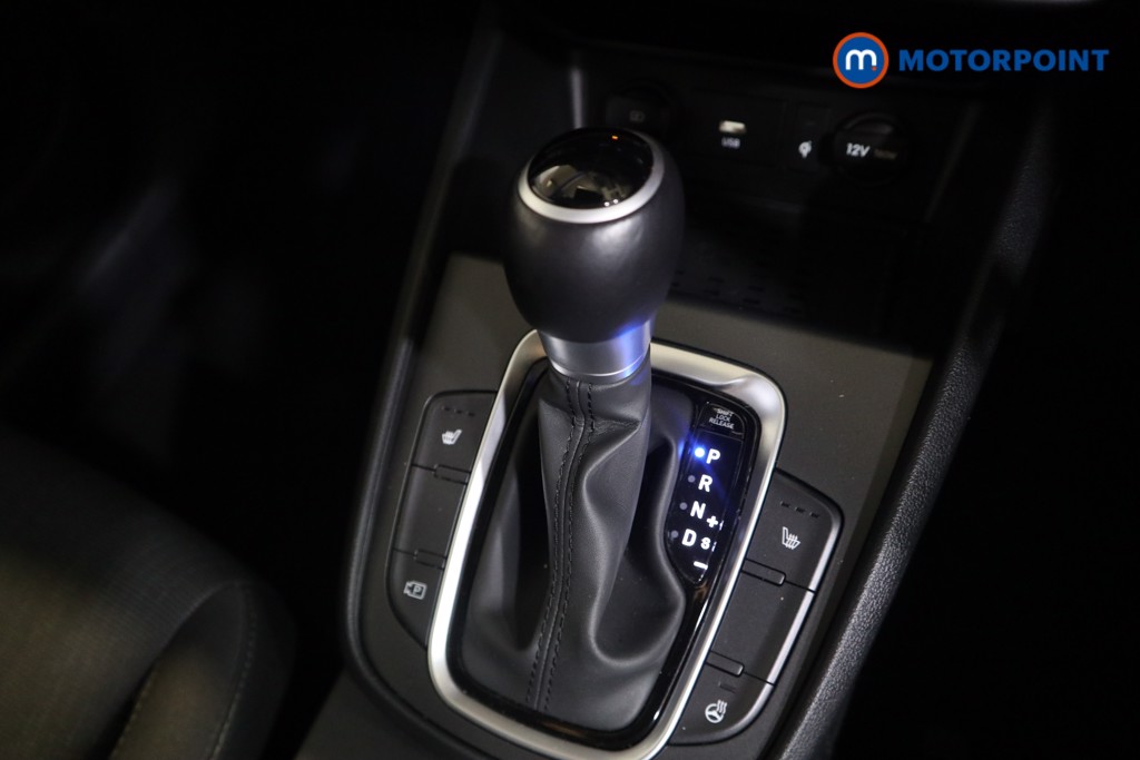 Hyundai Kona Premium Automatic Petrol-Electric Hybrid SUV - Stock Number (1586960) - 11th supplementary image