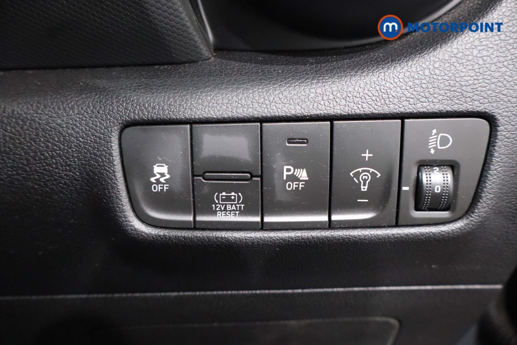 Hyundai Kona Se Connect Automatic Petrol-Electric Hybrid SUV - Stock Number (1587216) - 20th supplementary image