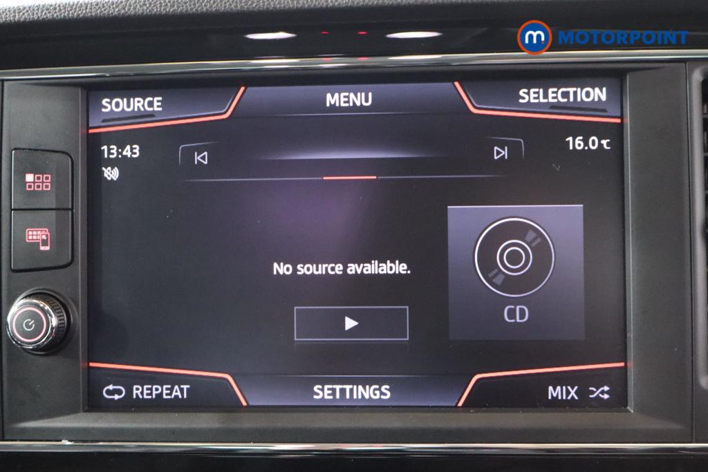 Seat Leon FR Manual Petrol Hatchback - Stock Number (1587494) - 8th supplementary image
