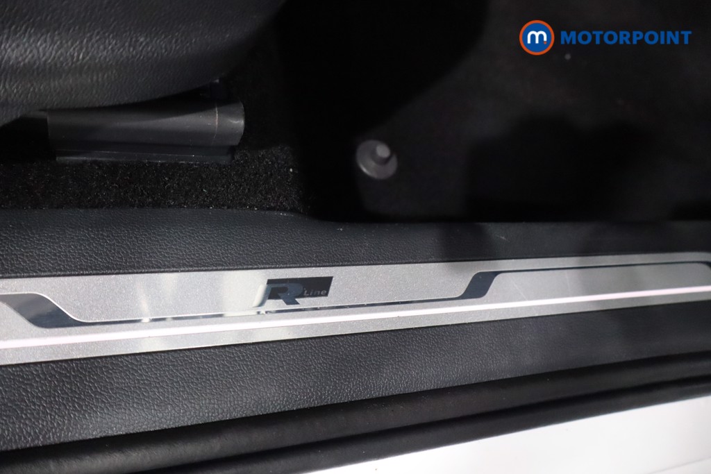 Volkswagen Tiguan SEL Automatic Petrol SUV - Stock Number (1587686) - 21st supplementary image
