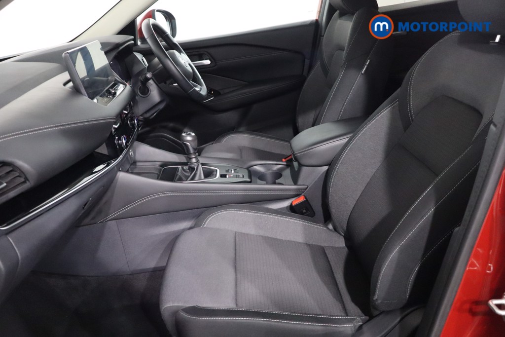 Nissan Qashqai N-Connecta Manual Petrol SUV - Stock Number (1587714) - 4th supplementary image