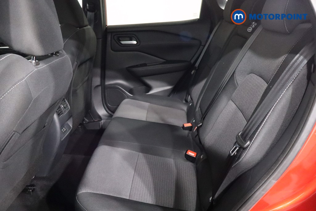 Nissan Qashqai N-Connecta Manual Petrol SUV - Stock Number (1587714) - 5th supplementary image
