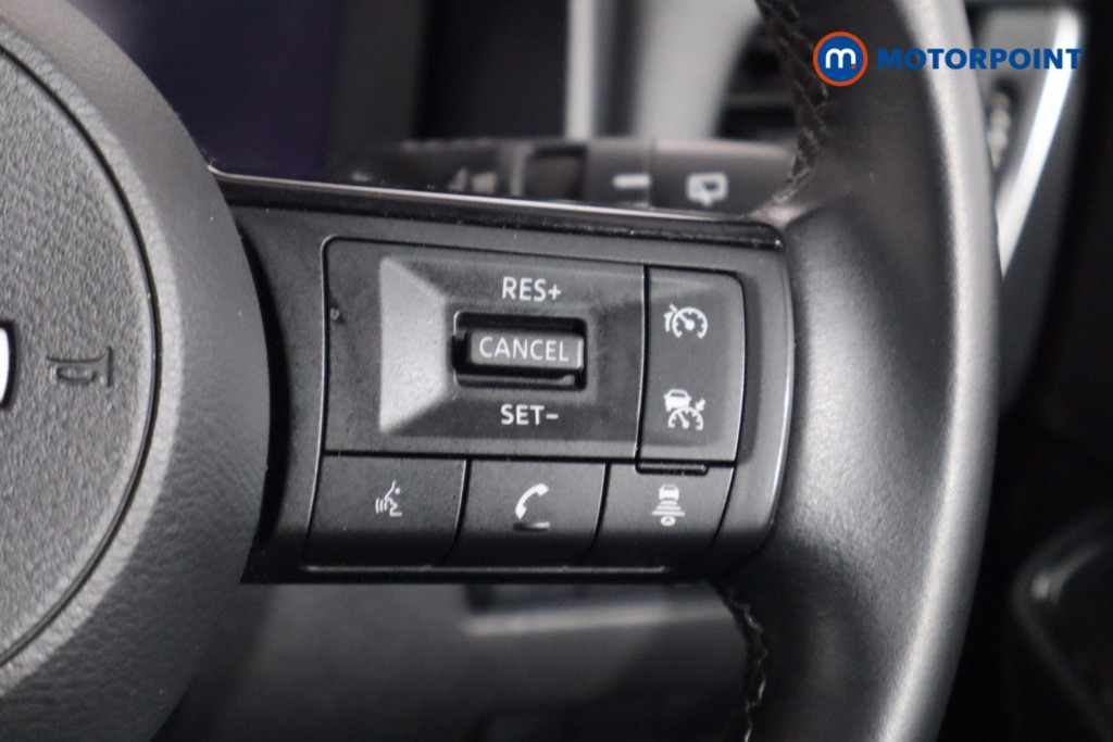 Nissan Qashqai N-Connecta Manual Petrol SUV - Stock Number (1587714) - 8th supplementary image