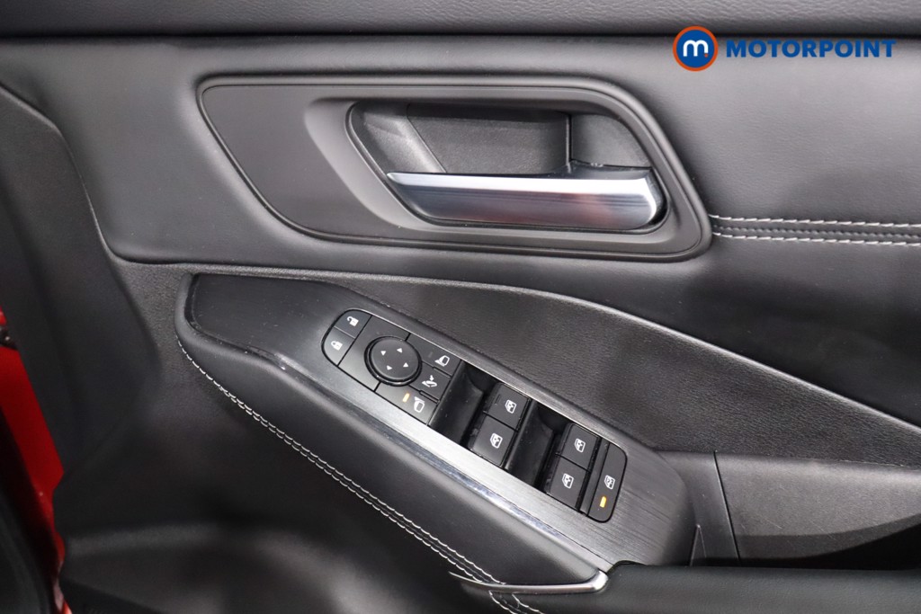 Nissan Qashqai N-Connecta Manual Petrol SUV - Stock Number (1587714) - 21st supplementary image