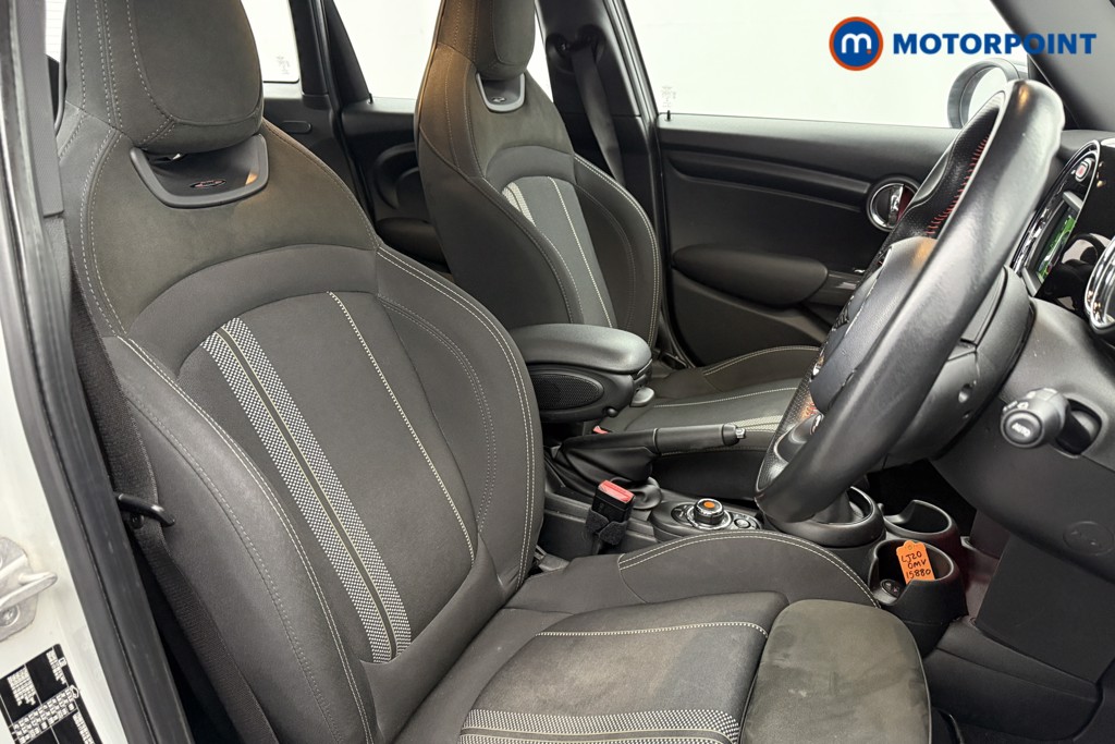 Mini Hatchback Cooper Sport Automatic Petrol Hatchback - Stock Number (1588049) - 21st supplementary image