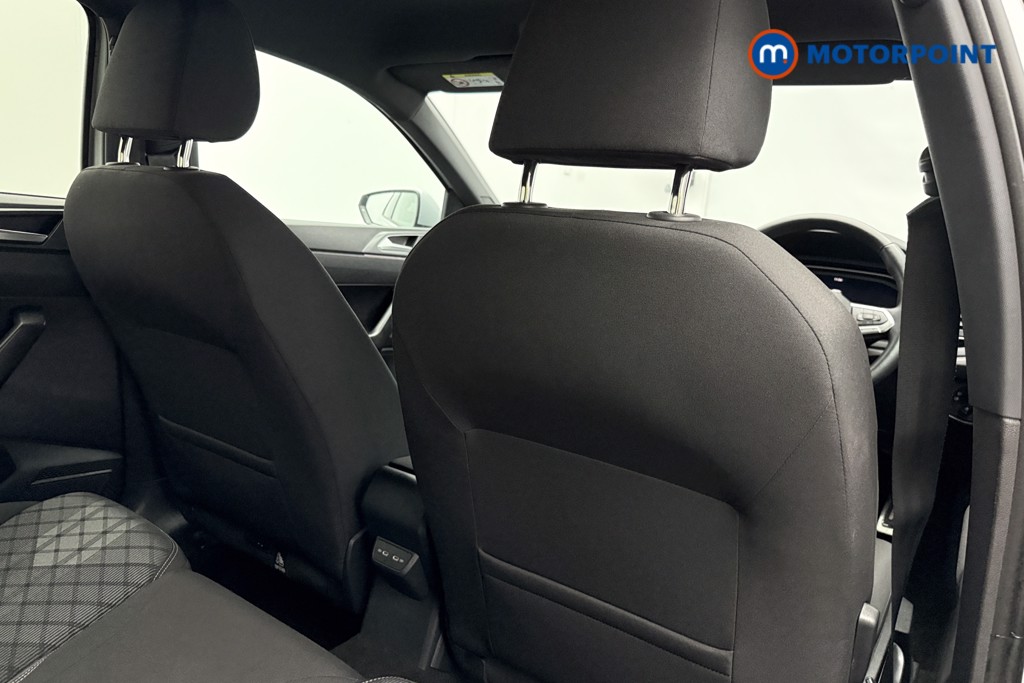 Volkswagen Polo R-Line Manual Petrol Hatchback - Stock Number (1588099) - 9th supplementary image