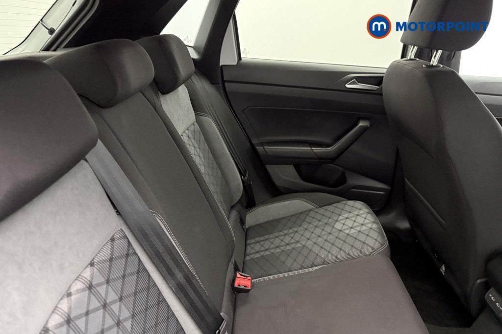 Volkswagen Polo R-Line Manual Petrol Hatchback - Stock Number (1588099) - 10th supplementary image