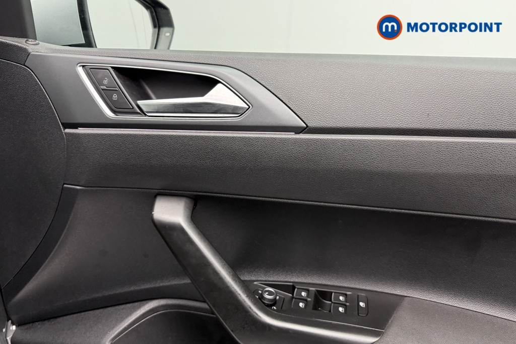 Volkswagen Polo R-Line Manual Petrol Hatchback - Stock Number (1588099) - 15th supplementary image