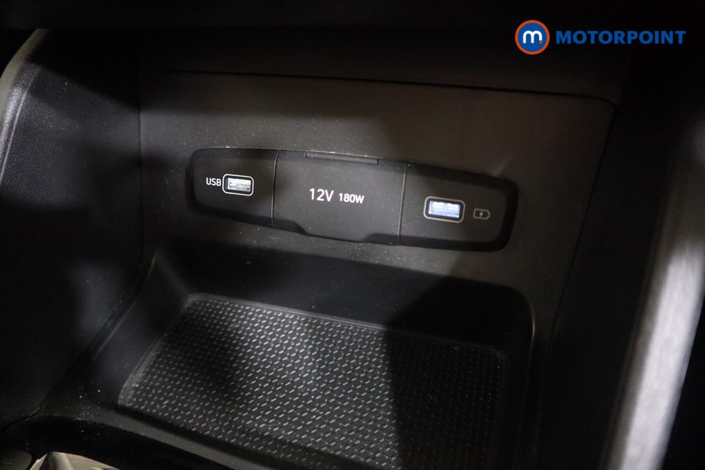 Hyundai Tucson Se Connect Manual Petrol SUV - Stock Number (1588150) - 10th supplementary image