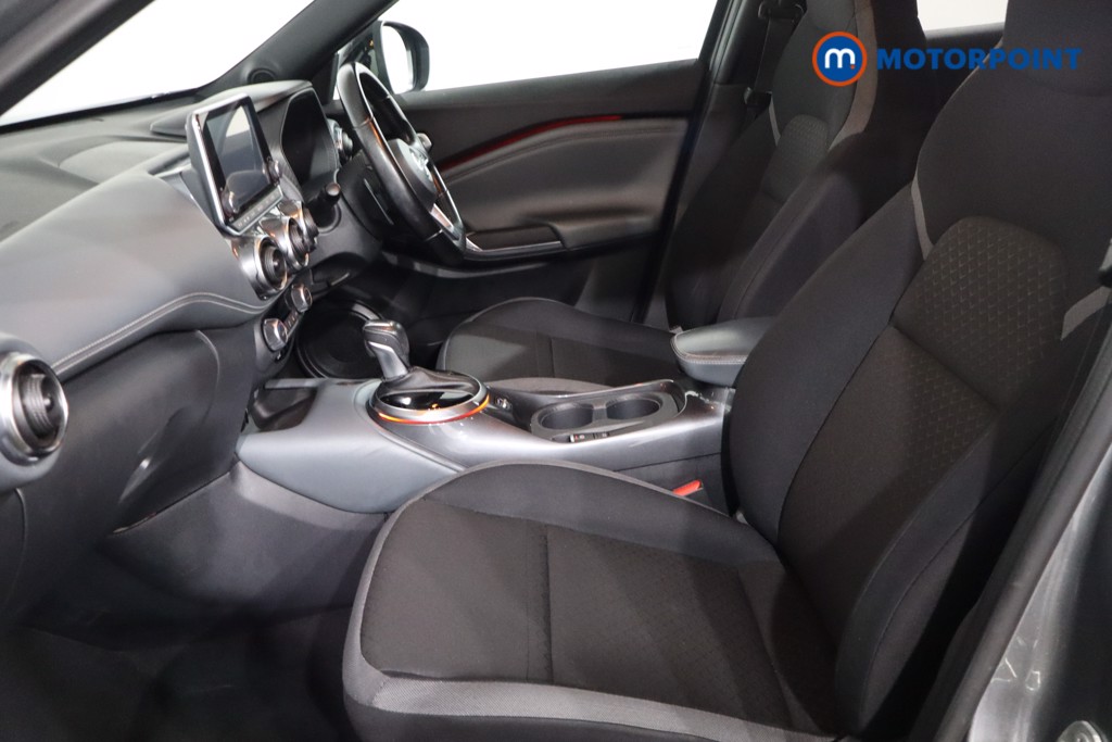 Nissan Juke N-Connecta Automatic Petrol SUV - Stock Number (1588163) - 4th supplementary image