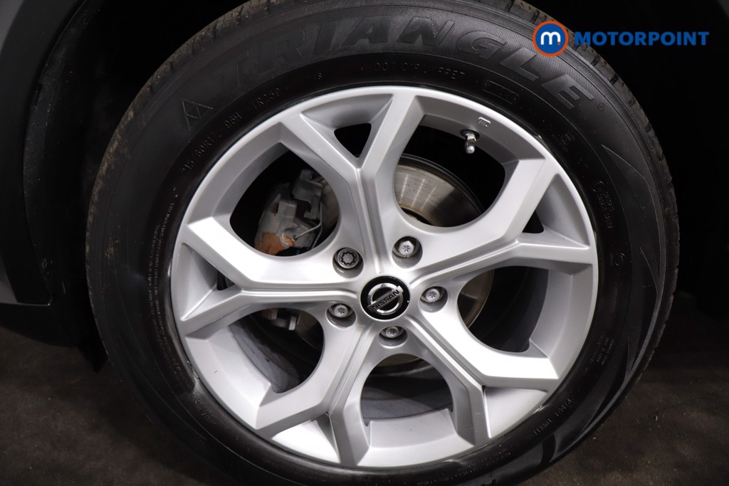 Nissan Juke N-Connecta Automatic Petrol SUV - Stock Number (1588163) - 11th supplementary image