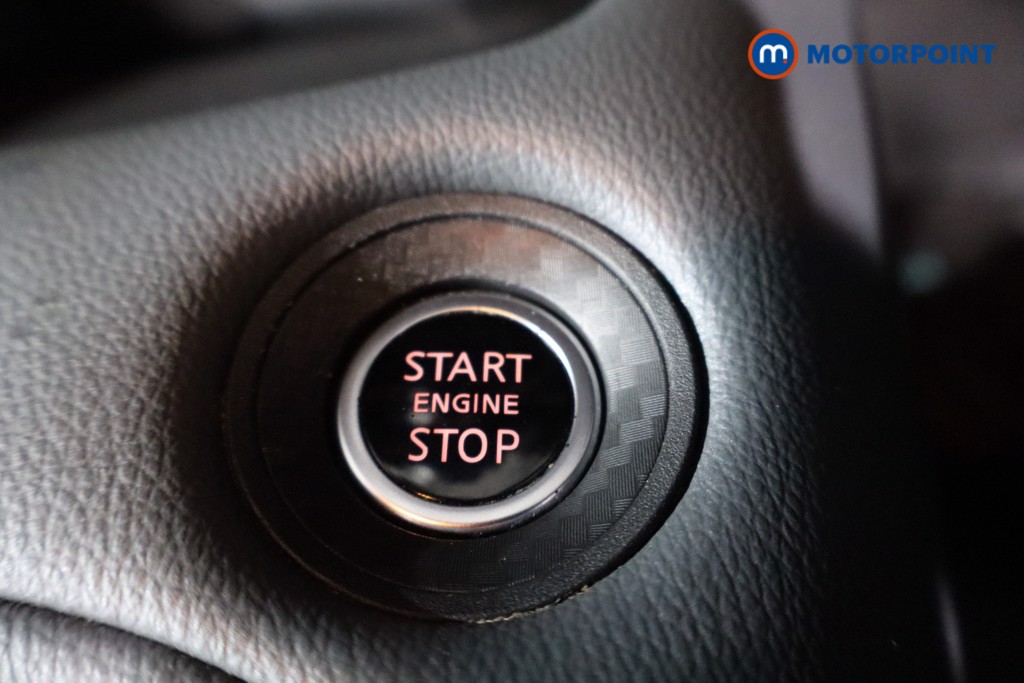 Nissan Juke N-Connecta Automatic Petrol SUV - Stock Number (1588163) - 13th supplementary image