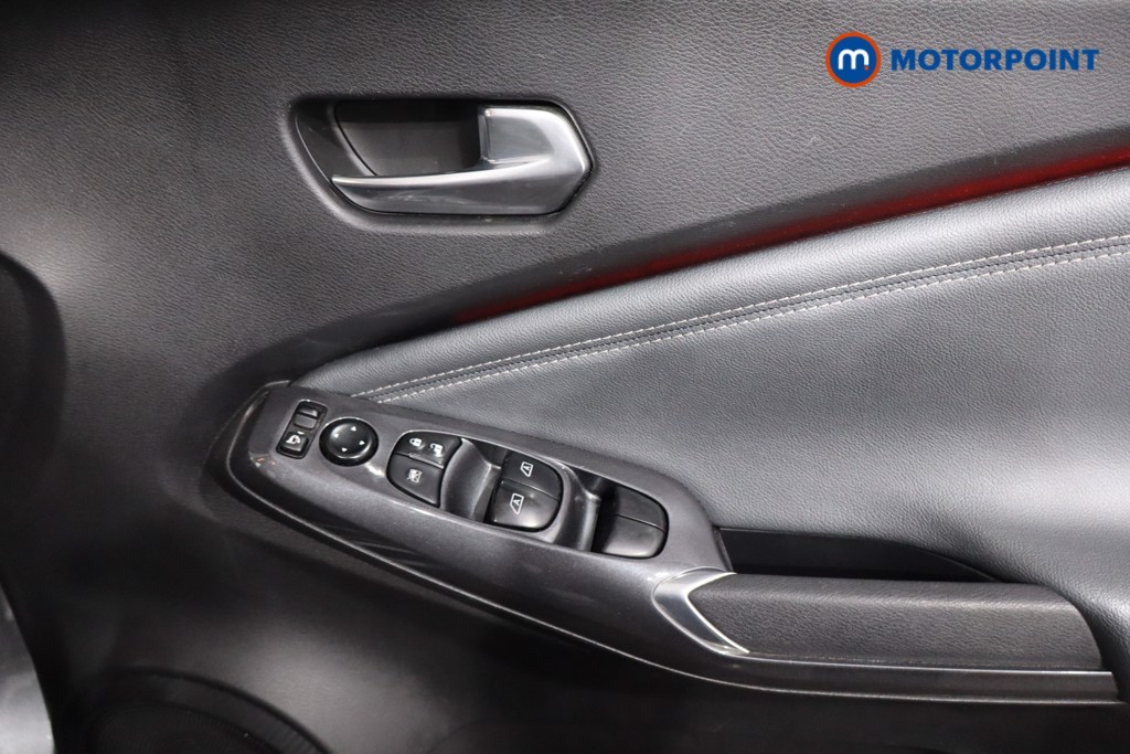 Nissan Juke N-Connecta Automatic Petrol SUV - Stock Number (1588163) - 19th supplementary image