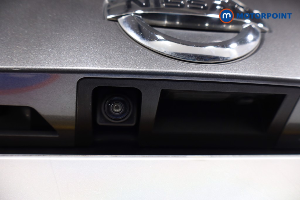 Nissan Juke N-Connecta Automatic Petrol SUV - Stock Number (1588163) - 33rd supplementary image