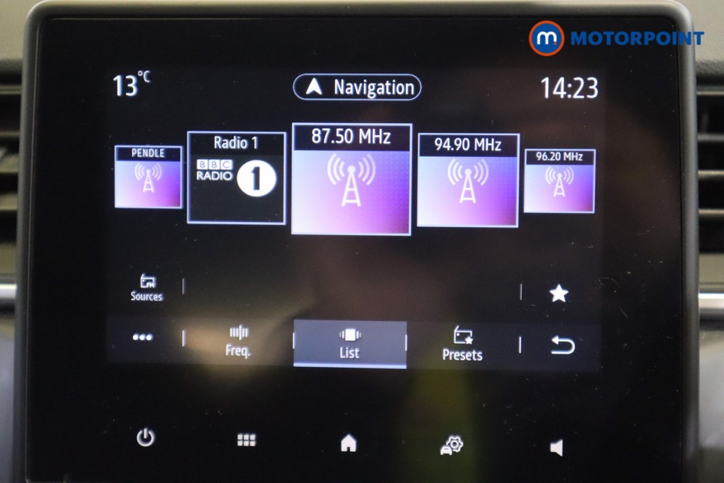 Renault Captur Iconic Edition Manual Petrol SUV - Stock Number (1588166) - 20th supplementary image