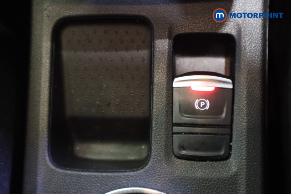 Renault Captur Iconic Edition Manual Petrol SUV - Stock Number (1588166) - 24th supplementary image
