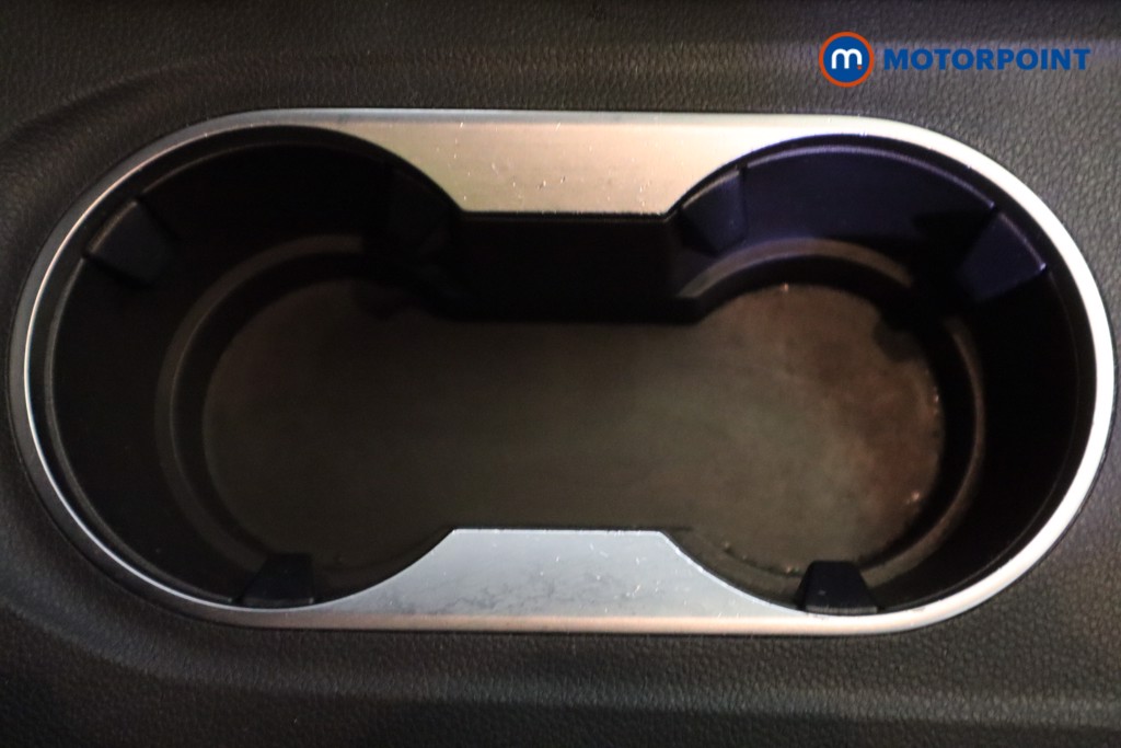 Renault Captur Iconic Edition Manual Petrol SUV - Stock Number (1588166) - 25th supplementary image