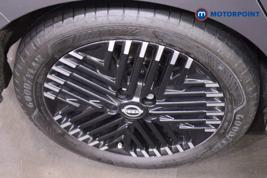 Nissan Leaf Tekna Automatic Electric Hatchback - Stock Number (1588238) - 12th supplementary image