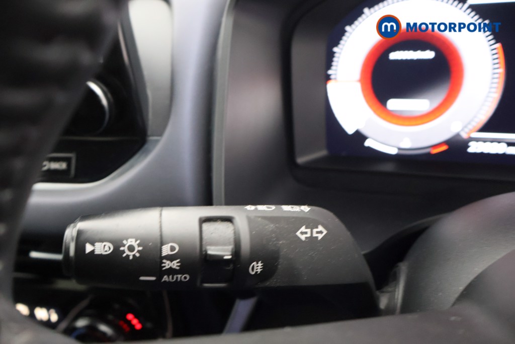 Nissan Qashqai Tekna Manual Petrol SUV - Stock Number (1588360) - 5th supplementary image