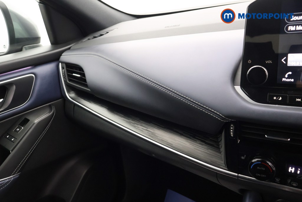 Nissan Qashqai Tekna Manual Petrol SUV - Stock Number (1588360) - 12th supplementary image