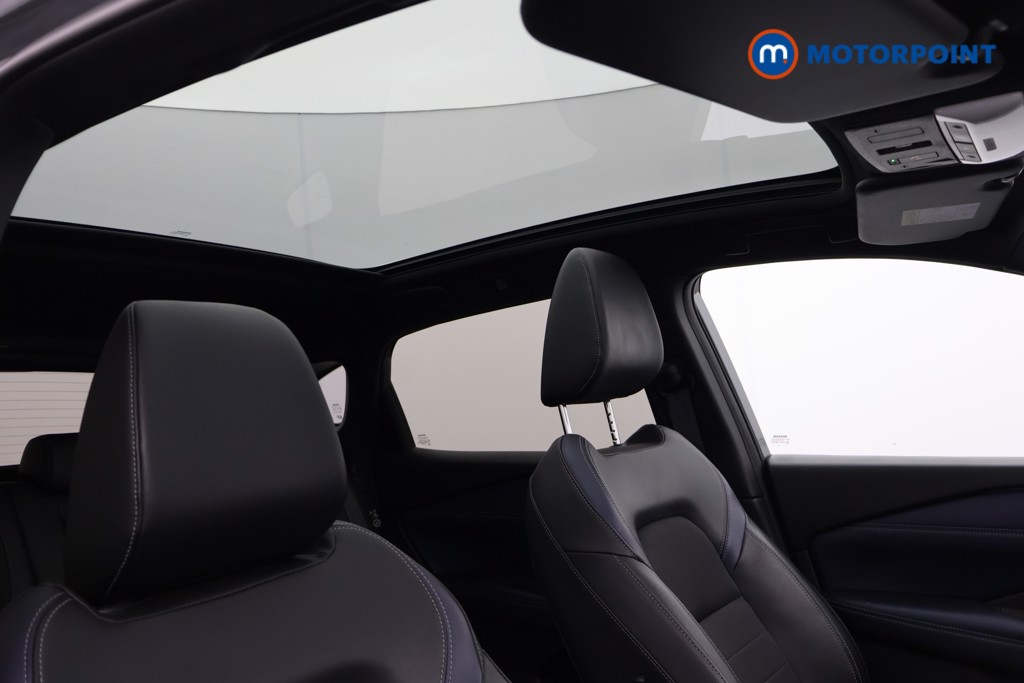 Nissan Qashqai Tekna Manual Petrol SUV - Stock Number (1588360) - 18th supplementary image