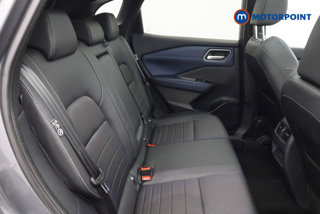 Nissan Qashqai Tekna Manual Petrol SUV - Stock Number (1588360) - 19th supplementary image