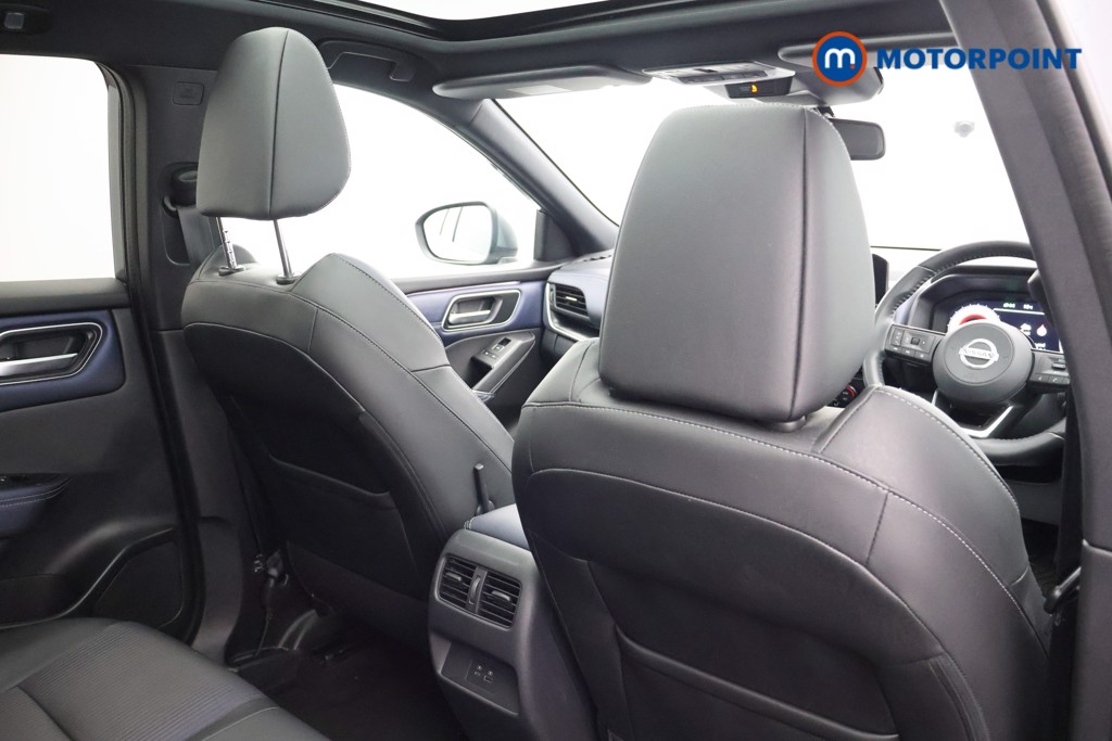 Nissan Qashqai Tekna Manual Petrol SUV - Stock Number (1588360) - 20th supplementary image