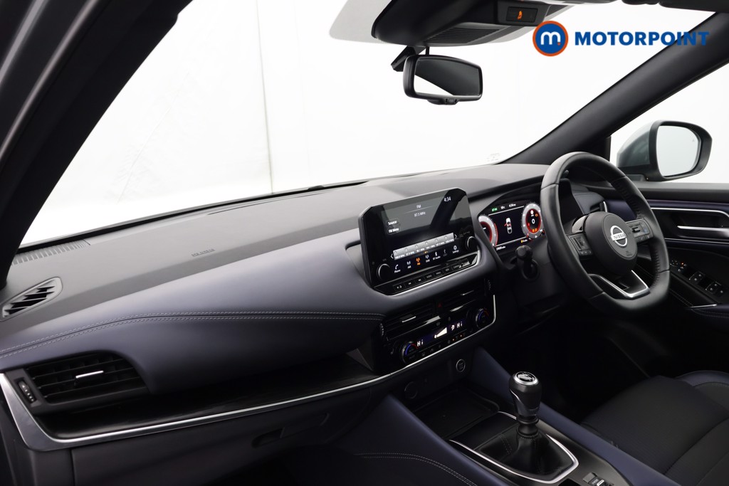 Nissan Qashqai Tekna Manual Petrol SUV - Stock Number (1588360) - 22nd supplementary image