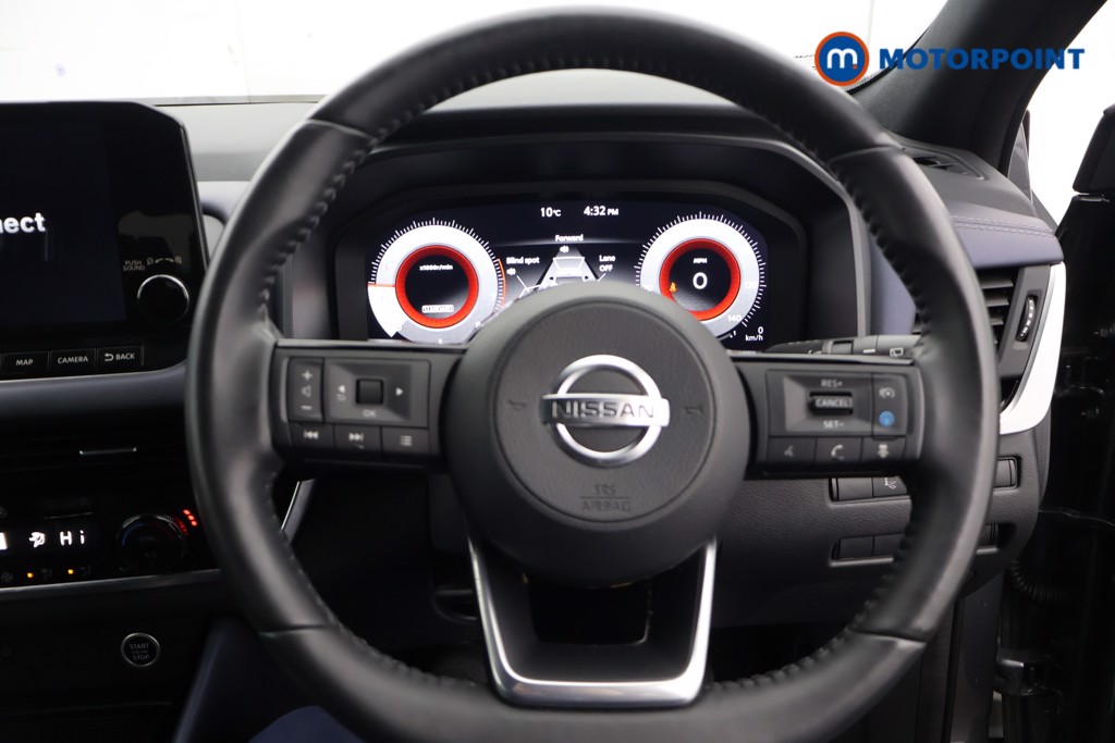 Nissan Qashqai Tekna Manual Petrol SUV - Stock Number (1588360) - 1st supplementary image