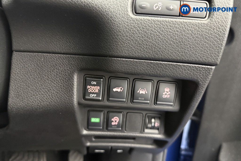 Nissan X-Trail N-Connecta Automatic Petrol SUV - Stock Number (1588409) - 15th supplementary image