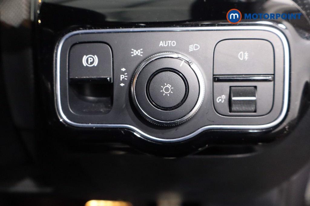 Mercedes-Benz A Class Amg Line Automatic Petrol Hatchback - Stock Number (1588437) - 21st supplementary image