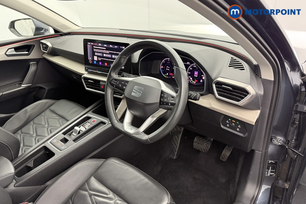 Seat Leon Xcellence Lux Automatic Petrol Plug-In Hybrid Hatchback - Stock Number (1588600) - 4th supplementary image